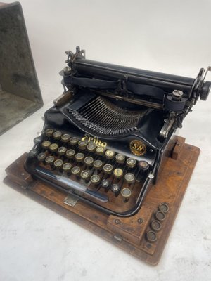 Machine à écrire Allemande ERIKA 5 TAB. 1937 vintage old german Typewriter erika model 5 collection