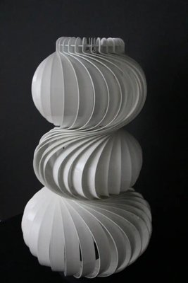 Mid-Century Swirling Medusa Table Lamp in White Steel and Aluminum