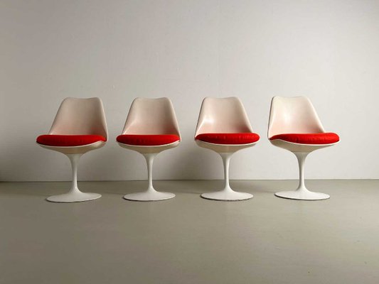 Vintage Tulip Chairs by Eero Saarinen for Knoll 1960s Set of 4