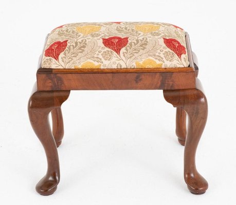 Queen Anne Stool in Walnut, 1920s for sale at Pamono