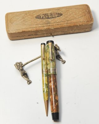 Art Deco Duofold Marbleised Fountain Pen & Pencil Set in Original