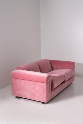 Rosa D120 Samtsofa von Valeria Borsani & Alfredo Bonetti für Tecno, 1972 bei Pamono kaufen
