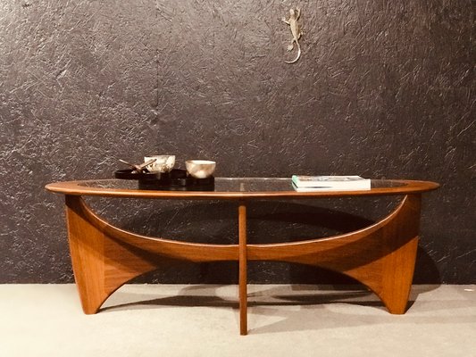 G-PLAN(ジープラン) / Astro オーバルコーヒーテーブル (501) 英国【G-PLAN ジープラン Astro アストロ】モダンな脚が特徴的 ガラス