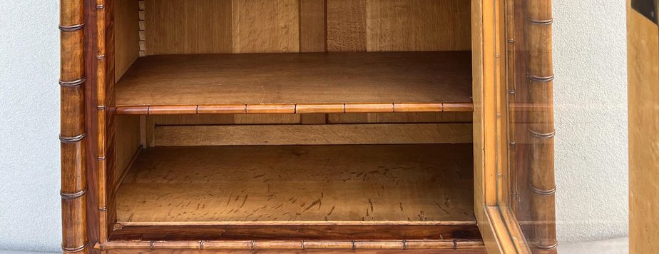 Ancienne armoire de poupée bois façon bambou