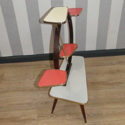 Vintage Blumen Beistelltisch mit Regalen, 1960er bei Pamono kaufen