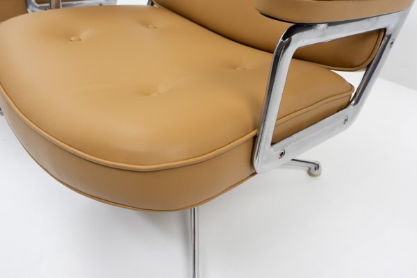 ES105 Lobby Chairs by Charles Ray Eames for Vitra 1970s Set of 2 for sale at Pamono