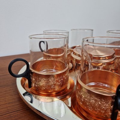Mid-Century Teeservice aus Glas & Kupfer, Deutschland, 1960er, 8 . Set bei Pamono kaufen