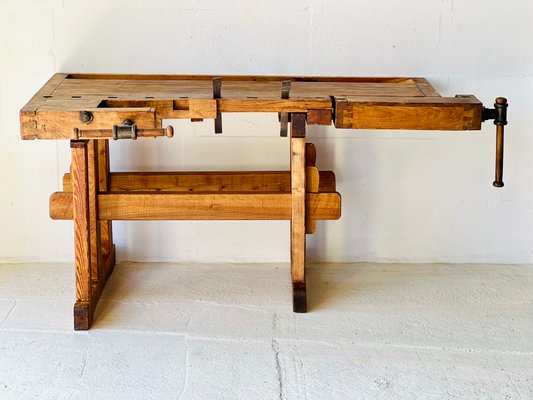 Carpenters bench discount