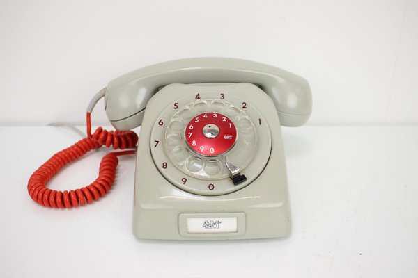 Téléphone vintage à cadran rotatif en bakélite Français