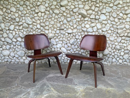 LCW Lounge Chair in Walnut by Charles Ray Eames for Herman Miller 1940s for sale at Pamono