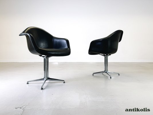 Mid Century La Fonda Chair by Charles Ray Eames for Herman Miller 1970s for sale at Pamono