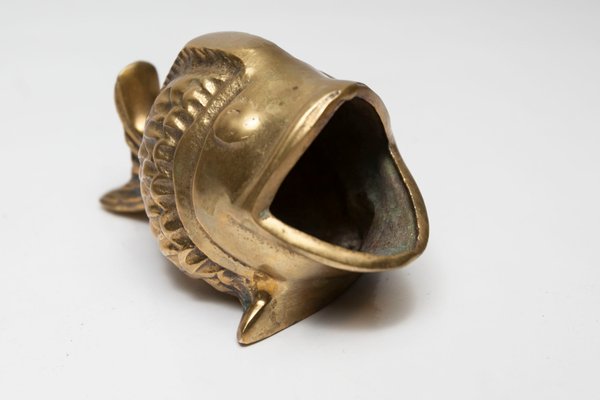 VINTAGE FISH ASHTRAY 真鍮 ヴィンテージ 熱帯魚 Fish Ashtray in Brass, 1950 for sale at Pamono