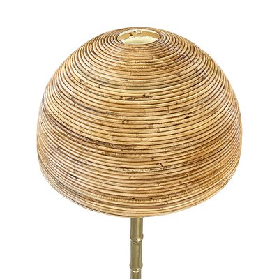 Stehlampe aus poliertem Messing & Bambus Diffusor, 1980er bei Pamono kaufen