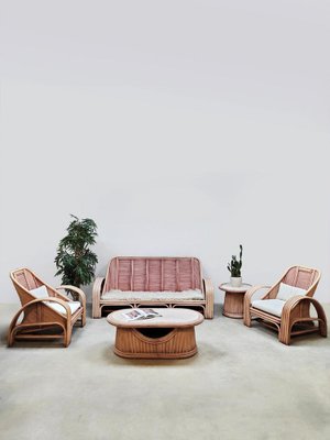 Rosa Vintage Bambus Lounge Set aus Rattan, 1960er, 5er Set bei Pamono kaufen