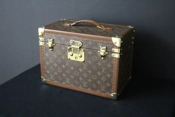 Louis vuitton vanity hotsell