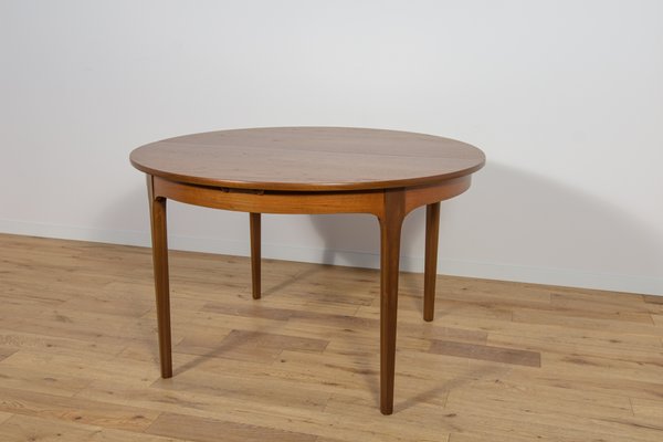 Mid-Century Round Teak Extendable Dining Table from Nathan, 1960s