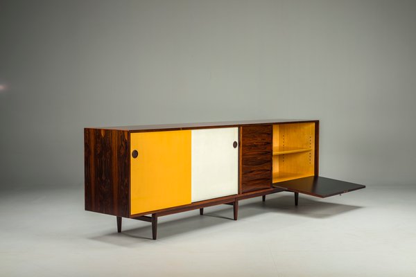 Skandinavisches Sideboard aus Gelb WeiBem Palisander von Arne Vodder fur Sibast 1950er