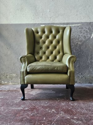 Poltrona Chesterfield vintage verde in vendita su Pamono