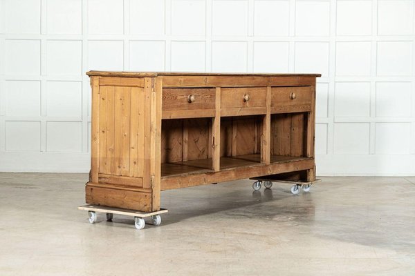 Large 19th Century English Pine Shop Counter, 1870s for sale at Pamono