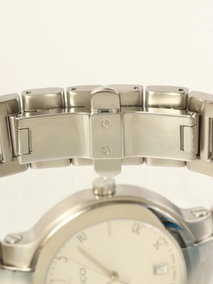Gucci boys watch 2025