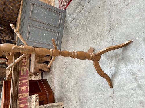 Perchero vintage de madera anos 50 en venta en Pamono