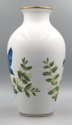 A Franklin mint Vase. The Bluebirds of Summer. A.J.Rudisill