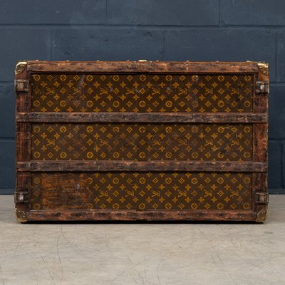 20th Century Louis Vuitton Trunk in Monogram Canvas, France, 1930s