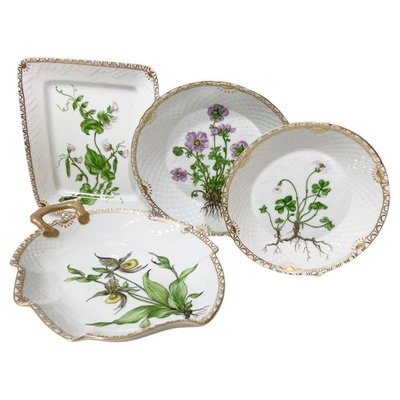 Flora Danica Porcelain Dishes by Bing & Grøndahl, Denmark, 1920s