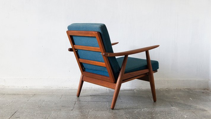 Scandinavian GE270 Lounge Chair in Teak by Hans Wegner for Getama 1960s for sale at Pamono