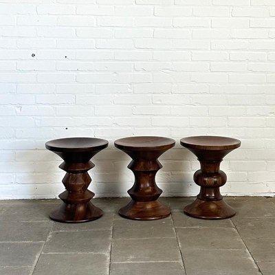 Sgabelli modello B di Charles Ray Eames per Vitra