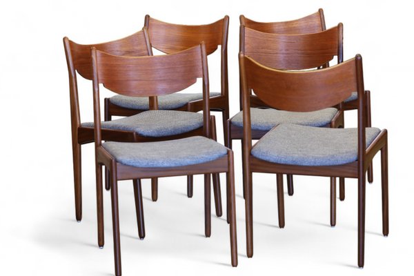 Vintage Danish Chairs in Teak 1960s Set of 6 for sale at Pamono
