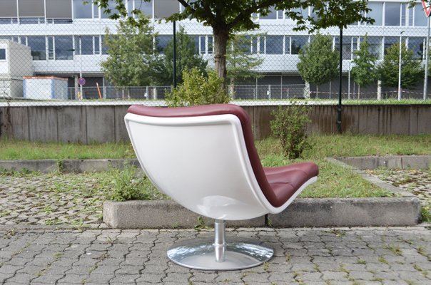 Modell F 975 Swivel Leather Lounge Chair by Geoffrey Harcourt for