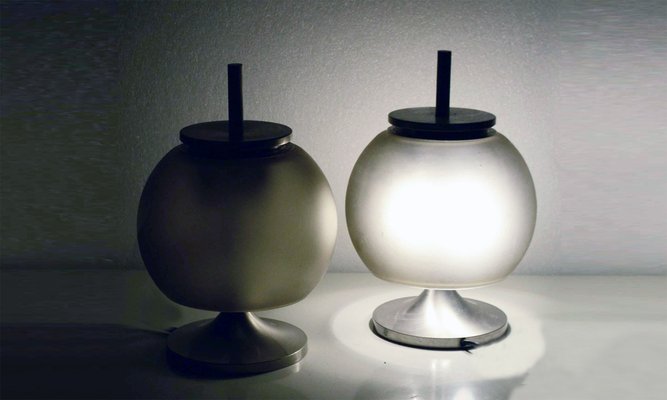 Lámparas de mesa Chi de Emma Gismondi Schweinberger para Artemide, 1962.  Juego de 2 en venta en Pamono