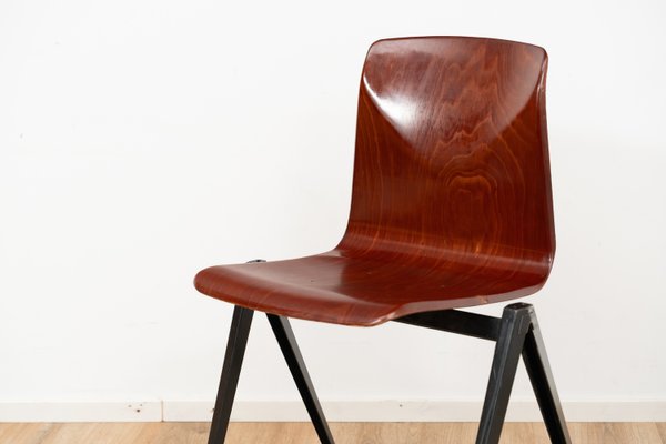 Industrial Model S22 Chair from Galvanitas, 1960s for sale at Pamono Industrial Model S22 Chair from Galvanitas, 1960s for sale at Pamono