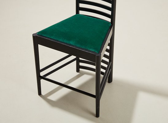 Cassina hill house chair hotsell