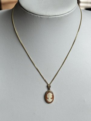 Collier Pendentif Camée Ovale En Résine - Style Vintage, Couleur Argent Et Noir