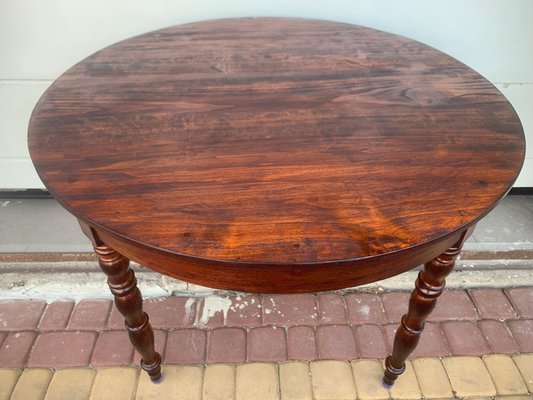 Round antique table discount