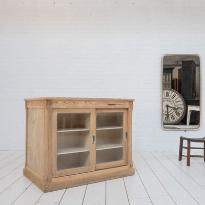 Wooden Trading Counter, France, 1930s for sale at Pamono