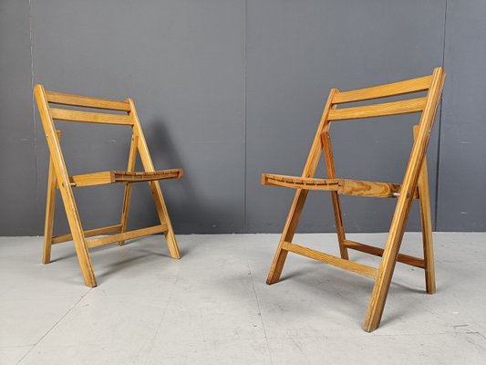 Old wooden folding chairs sale discount