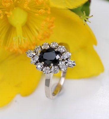 Bague Or 18 Carats Saphir Et Diamants - 0.80 Carat, 7.83 G, Taille 50, Style Art Déco