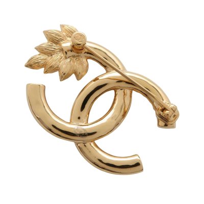 Chanel brooch sale discount