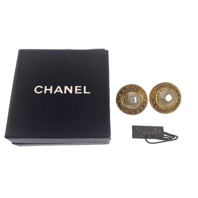 Chanel 5 earrings deals