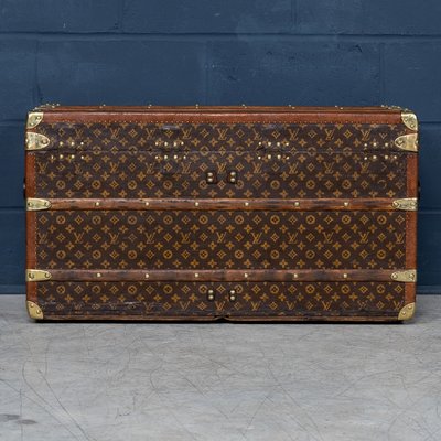 Vintage French Shoe Trunk from Louis Vuitton, 1930 for sale at Pamono