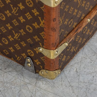 Vintage French Shoe Trunk from Louis Vuitton, 1930 for sale at Pamono