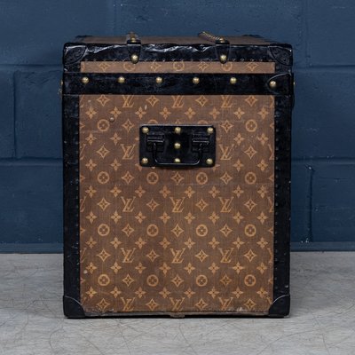 Antique Trunk in Woven Canvas from Louis Vuitton, 1900 for sale at