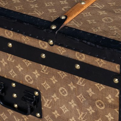Antique Trunk in Woven Canvas from Louis Vuitton, 1900 for sale at