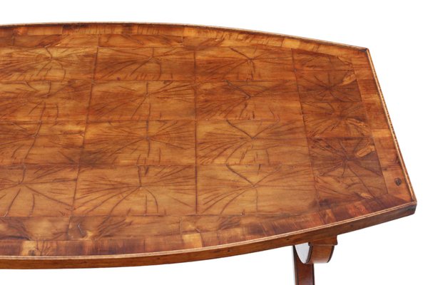 Vintage Couchtisch aus Eibe Austernfurnier, 1930er bei Pamono kaufen