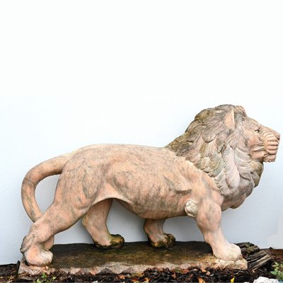 Glazed Terracotta Garden Seat in Lion Form Glazed Terracotta Garden Seat in Lion Form