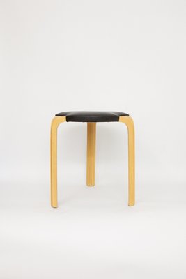Stool X600 by Alvar Aalto for Artek, Finland for sale at Pamono
