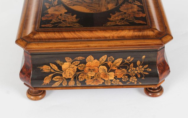 Antique Italian Sorrento Ware Box in Olive Wood for sale at Pamono